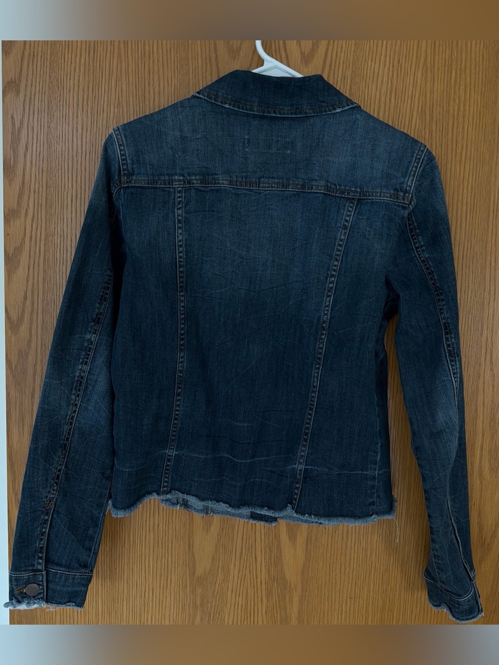 KUT from the Kloth Women’s M Dark Blue Collared Trucker Denim Jacket Long Sleeve - Picture 2 of 8